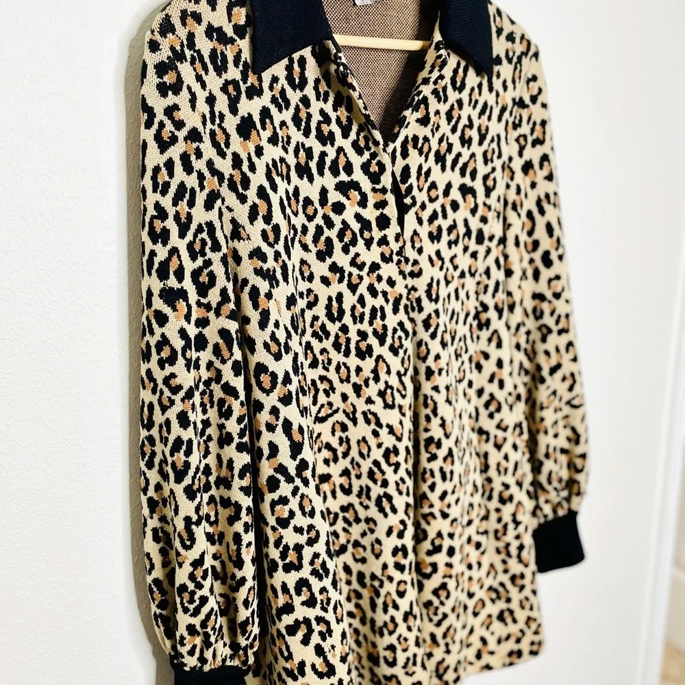 St. John Separates Leopard Button down Sweater‎ Coat